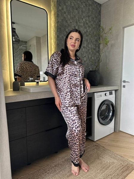 Піжама з леопардовим принтом PLUS SIZE з сорочкою та штанами DO3627 фото