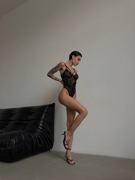Чорне боді з сатиновими вставками М FEEL531М фото