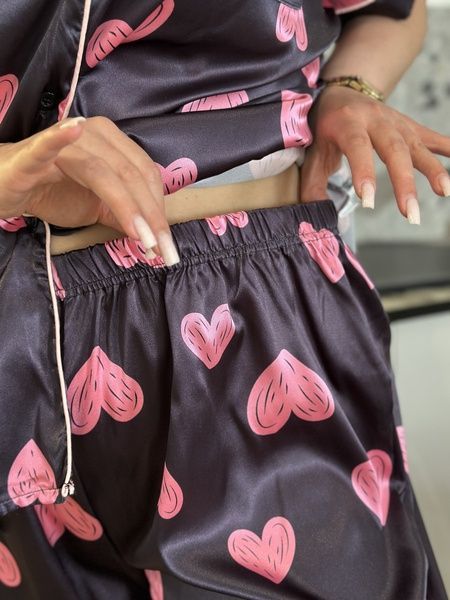 Піжама PLUS SIZE чорна у сердечко з сорочкою та штанами DO3634 фото