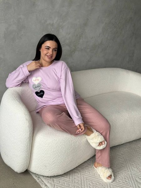 Комфортна та приємна до тіла піжама в розмірі PLUS SIZE DO3401 фото