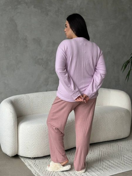 Комфортна та приємна до тіла піжама в розмірі PLUS SIZE DO3401 фото