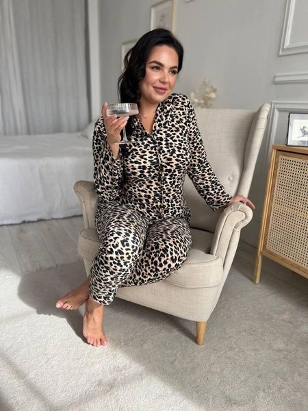 Леопардова піжама на ґудзиках Plus Size домашній костюм DO2569 фото